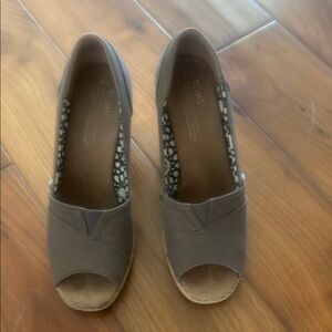 Toms Gray Espadrilles Casual Comfort